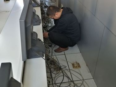 昆明维护