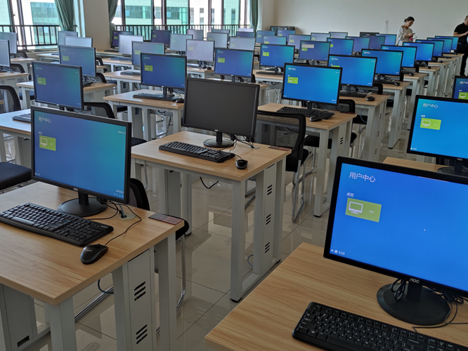学校电脑连接